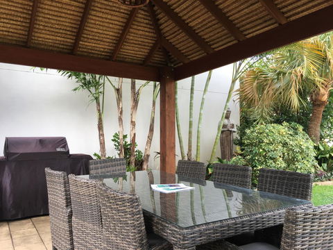 Burleigh Palms Holiday Apartments - Accommodation in Brisbane 23