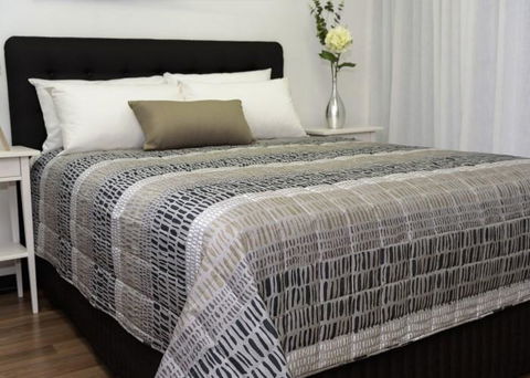Burleigh Palms Holiday Apartments - Accommodation in Brisbane 1