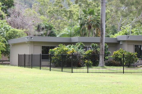 Arcadia Village Motel - Accommodation in Brisbane 3