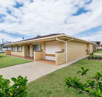 Lowset Sweetie Central to Everything - Partridge St Bongaree - Accommodation in Brisbane