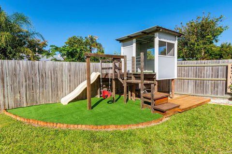 Fabulous Family Destination In Paradise Parade, Bongaree - Accommodation in Brisbane 11