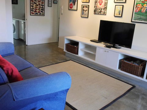 A AAA C-SHACK - Accommodation in Brisbane 12