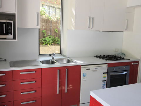 A AAA C-SHACK - Accommodation in Brisbane 11