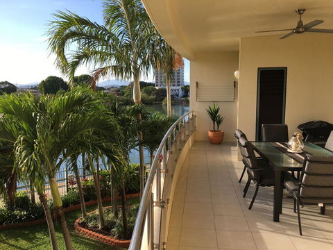 #1 On The Strand - Accommodation in Brisbane 0