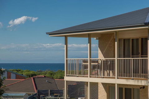 'Banksia Atura' At Tura Beach - Accommodation in Brisbane 1