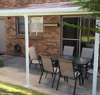 'Lighthouse Palms' - Accommodation in Brisbane