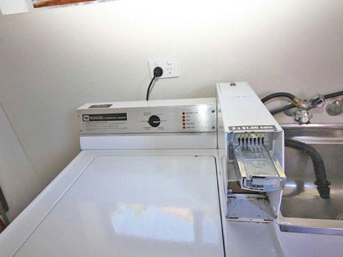 1 'Fiddlers Green' 62 Magnus Street - Ground Floor Unit Close To CBD - Accommodation in Brisbane 3