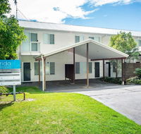 1 'Florida' 5 Lillian Street - 2 min walk to beach shops  restaurants - Accommodation in Brisbane