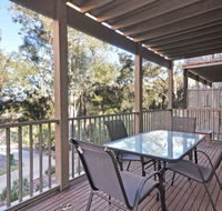 1 bedroom Executive Villa located within Cypress Lakes - Accommodation in Brisbane