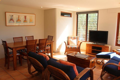 1/9 Marine Parade, Wategos Beach - Beachbound - Accommodation in Brisbane 3