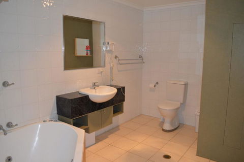 18 Lakeview Plaza - Accommodation in Brisbane 3