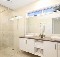 18 on Rayner - swish apartment Myrtleford - Accommodation in Brisbane