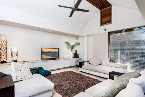 18A Childe Street, Belongil Beach - Belongil Beach Pavilion House - Accommodation in Brisbane 3