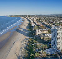 19th Avenue on the Beach - Accommodation in Brisbane