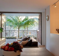 2 Bedroom Apt in Potts Point with Parking - Accommodation in Brisbane