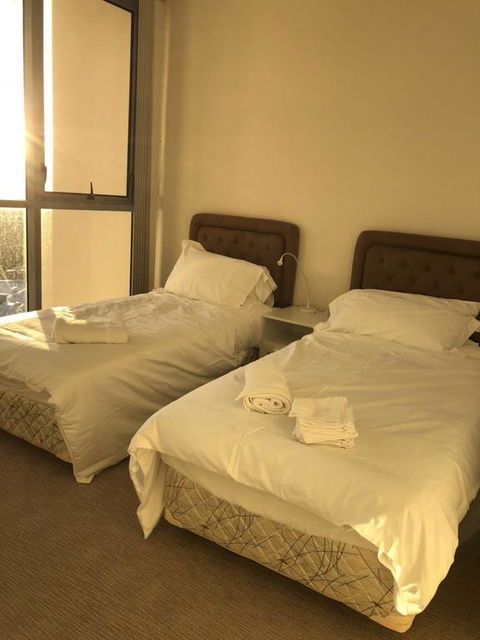 2 Bedroom High Rise Apartment - Accommodation in Brisbane 3