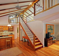 2 Manfred Street Belongil Beach - Susie's Beach House - Accommodation in Brisbane