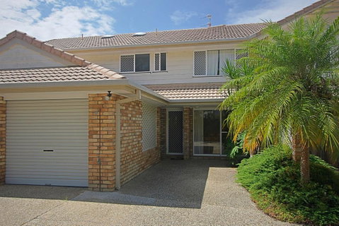 2/18-20 Kipling Street, Byron - Eastpoint - Accommodation in Brisbane 0