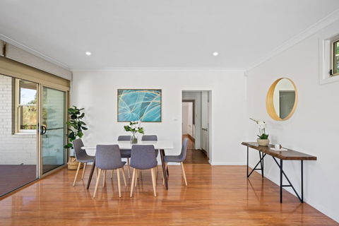 Big Stylish 3 Bed House With Free Parking - Accommodation in Brisbane 3