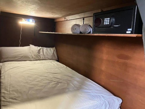 C And C Backpack - Accommodation in Brisbane 4