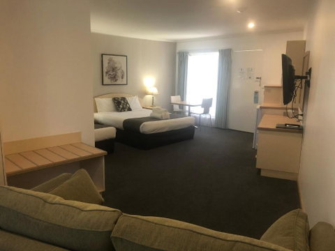 CAPRICORN MOTOR Inn - Accommodation in Brisbane 2