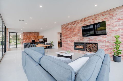 CASALE ESTATE - Accommodation in Brisbane 1