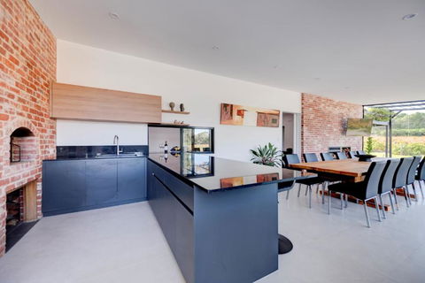 CASALE ESTATE - Accommodation in Brisbane 3