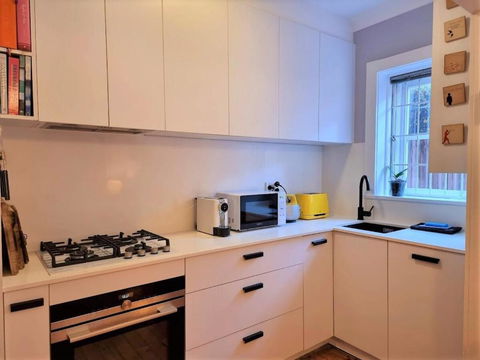 Classic Bondi 1 Bed A Few Steps From The Beach - Accommodation in Brisbane 1