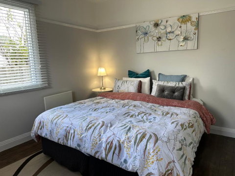 Daisy Cottage On Duke 2BR - Accommodation in Brisbane 3
