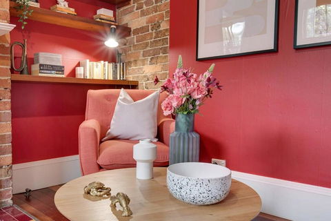 Cute Heritage Home With Balcony Close To The City - Accommodation in Brisbane 1
