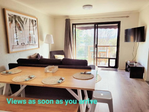 Deck 10 - Linen Supplied - Accommodation in Brisbane 2