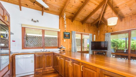 Deck House - Accommodation in Brisbane 2