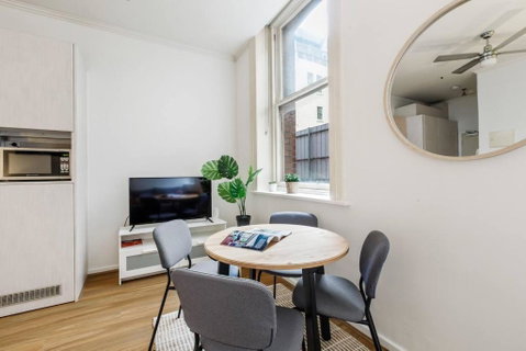 Deste Studio - A Modern Boutique Lifestyle Suite - Accommodation in Brisbane 2