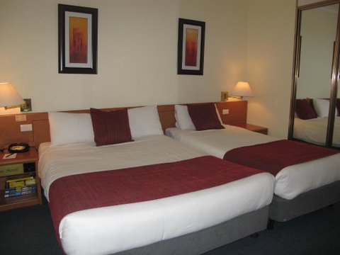 Devere Hotel - Accommodation in Brisbane 2