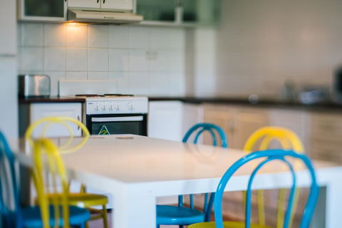 3 Bedroom Apartment / Spence St - Accommodation in Brisbane 0