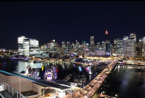 3 Bedroom Darling Harbour Apartment - Accommodation in Brisbane 0