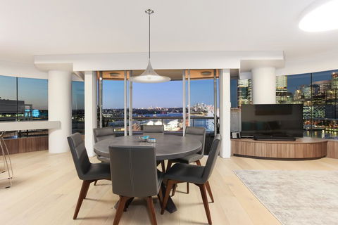 3 Bedroom Darling Harbour Apartment - Accommodation in Brisbane 2