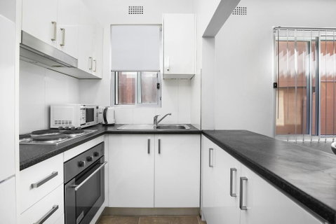 3 South Pacific Apartments - Accommodation in Brisbane 3