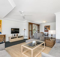 3/54 Lawson St - The Palms 3 - Accommodation in Brisbane