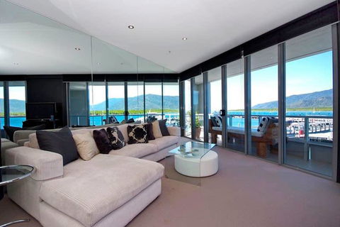 301 Harbour Lights - Accommodation in Brisbane 0