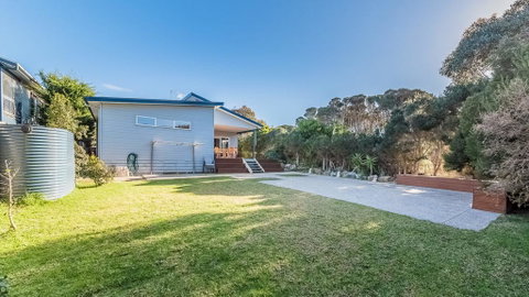 37 Barramundi Ave, Smiths Beach - Accommodation in Brisbane 1