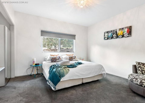 4 King Or 8 Single Beds WiFi, Netflix, Pet Friendly - Accommodation in Brisbane 1