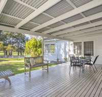 45 Golf Ave - Superb Location - Accommodation in Brisbane
