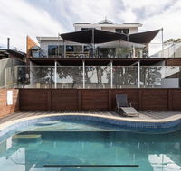 5 bedroom with POOL and Studio Vues Relaxantes - Accommodation in Brisbane