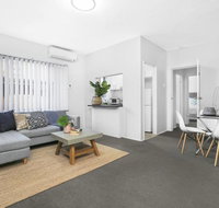 5 South Pacific 2 Bedrooms - Accommodation in Brisbane