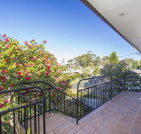 57 Carroll Ave Mollymook Beach - Relaxed Homely Retreat - Accommodation in Brisbane