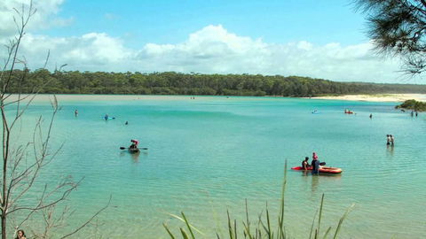 6 Normandy St - Charm At The Inlet - Accommodation in Brisbane 2