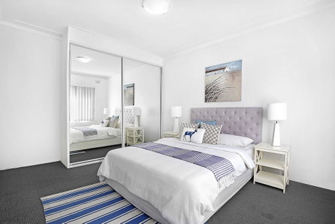 7 South Pacific Apartments - Accommodation in Brisbane 0