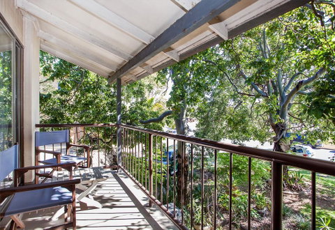 70 Lawson Street@Clarkes Beach - Accommodation in Brisbane 1