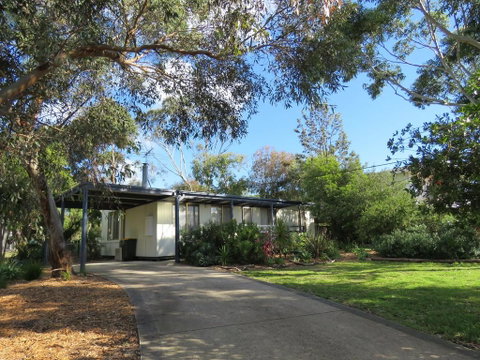 8 Ophir Ave, Ventnor - Accommodation in Brisbane 0